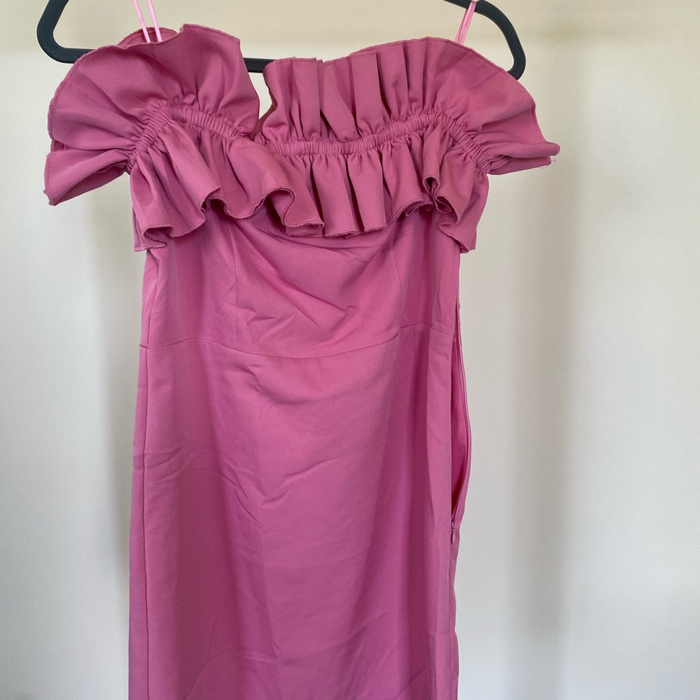 Elegant Pink Ruffle Midi Dress